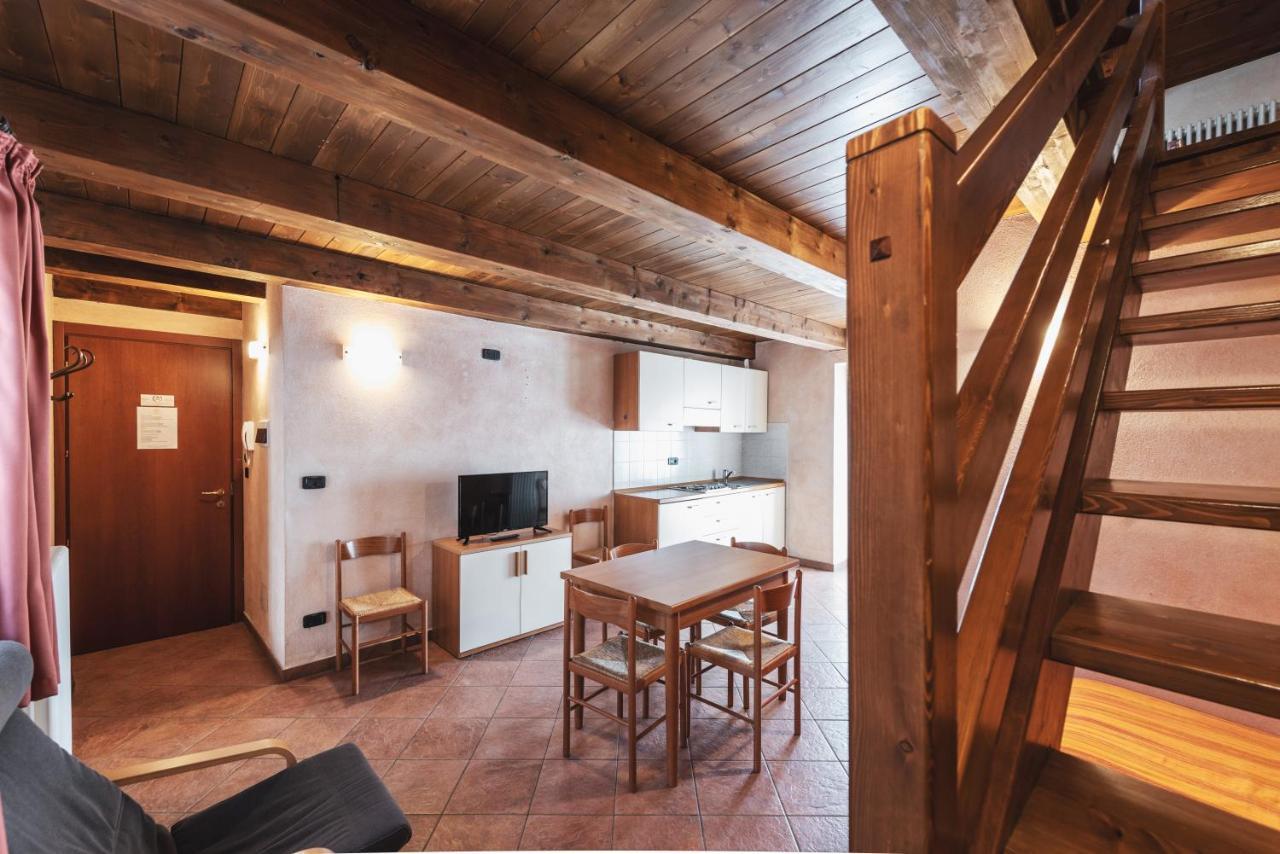 Residence La Tana Del Ghiro Bardonecchia Eksteriør billede